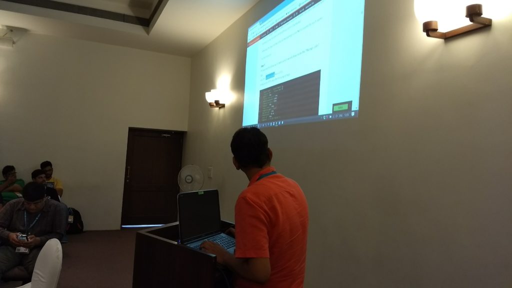 Anirudha Prabhune taking a Workshop at WordCamp Nagpur